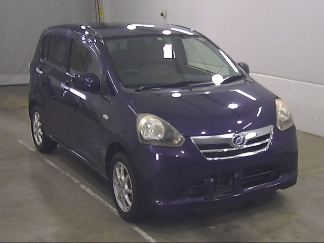 69199 Daihatsu Mira e s LA300S 2012 г. (Honda Kyushu)